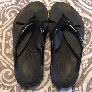 OOFOS Oolala Thong Flip Flop